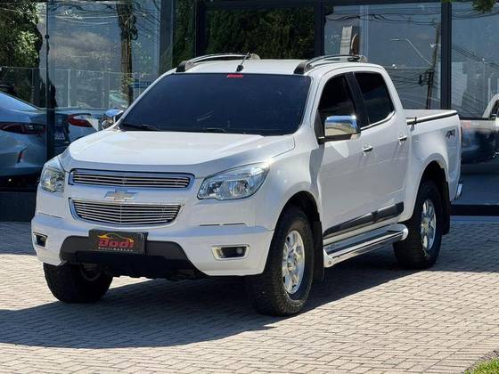CHEVROLET S10 2.8 LT 4X4 CD 16V TURBO DIESEL 4P MANUAL CHEVROLET S10 2.8 LT 4X4 CD 16V TURBO DIESEL 4P MANUAL